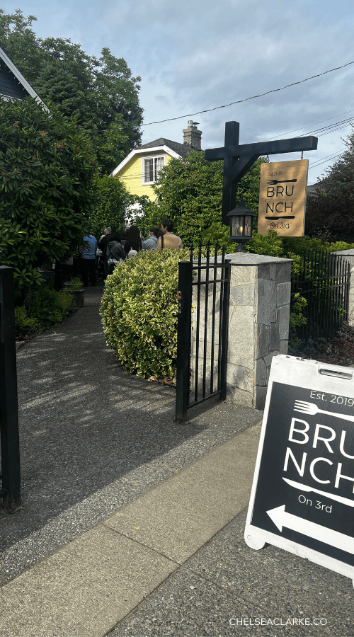 outside of brunch on 3 review duncan restaurants