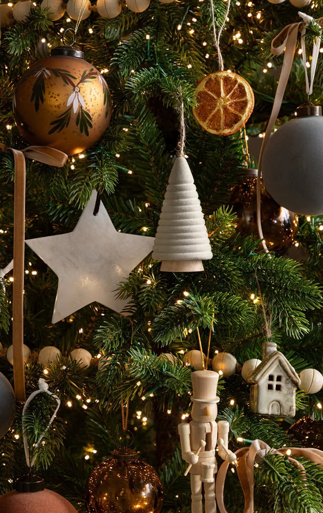 elegant veklvet christmas tree decorations