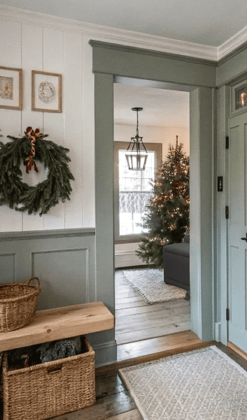 cottage christmas mudroom decor ideas to try this Holiday season