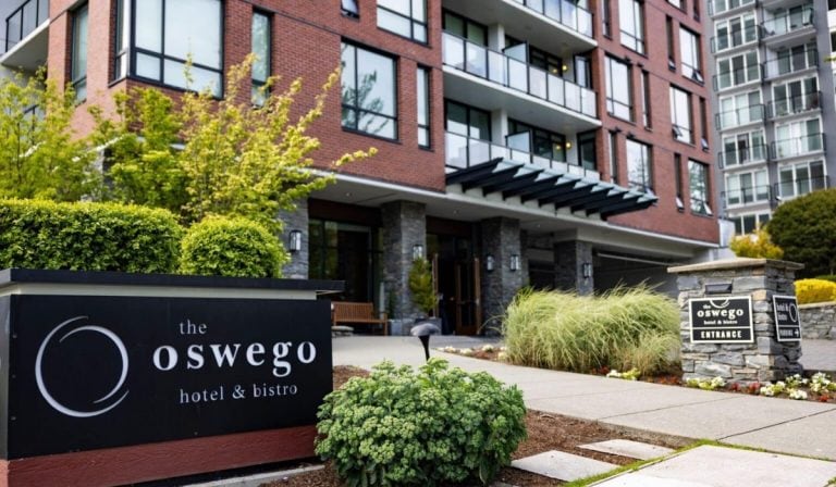 Oswego Hotel Review: Pet-Friendly Stays in Victoria, BC